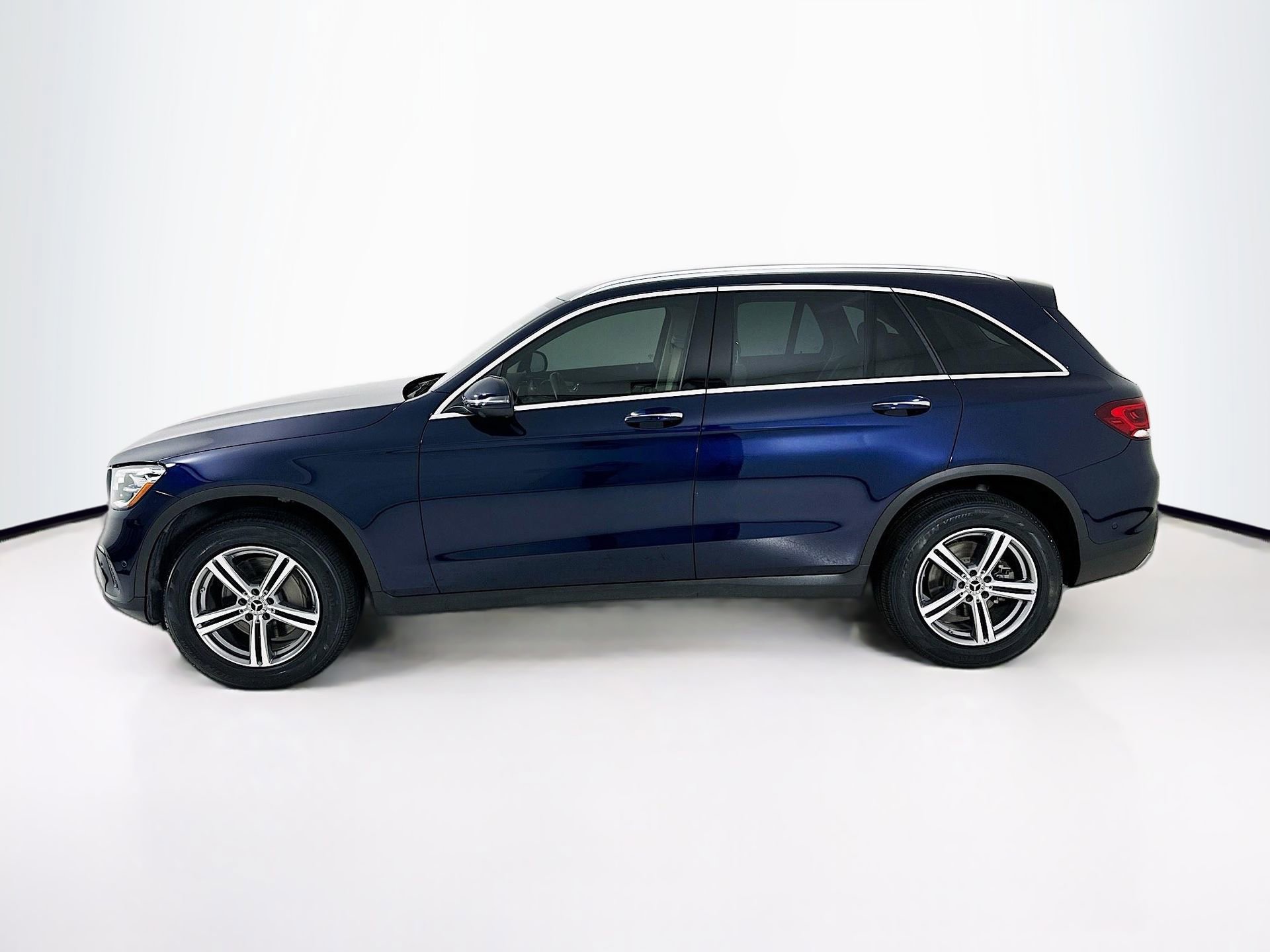 Used 2022 Mercedes-Benz GLC 300 image 5