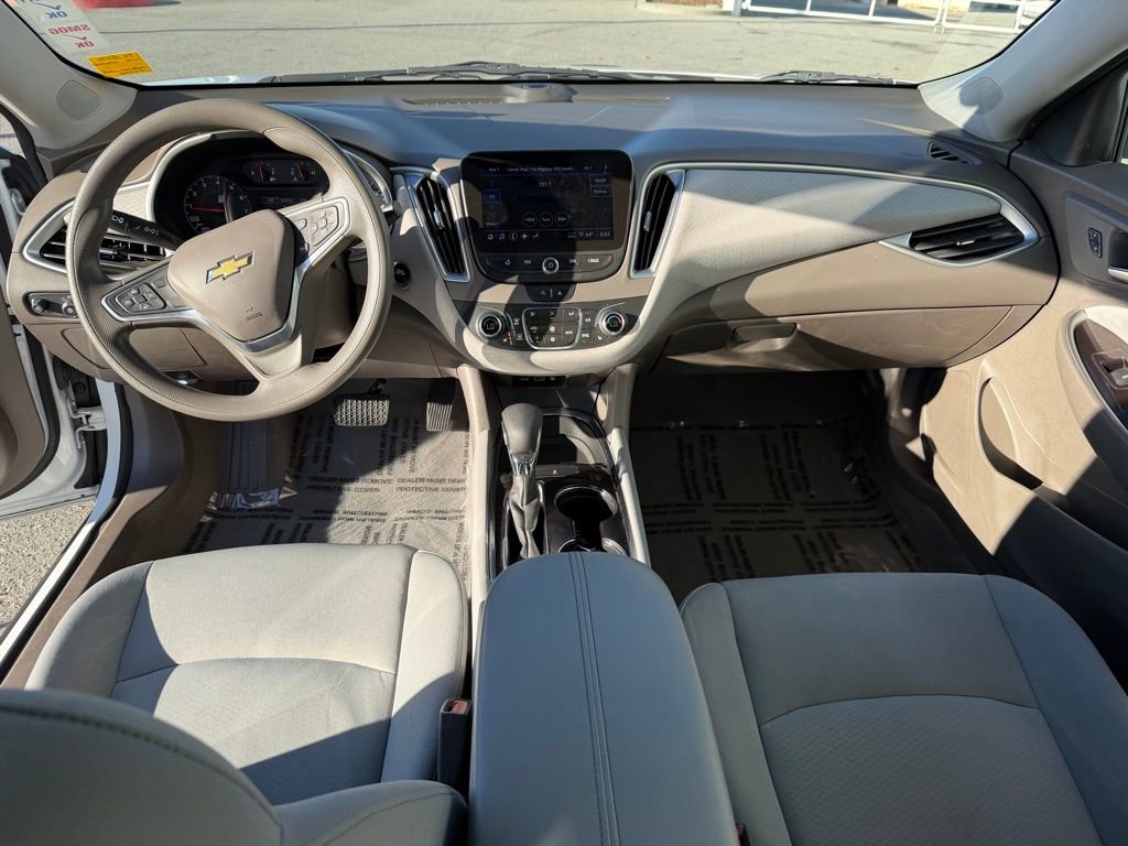 Used 2022 Chevrolet Malibu LT image 16