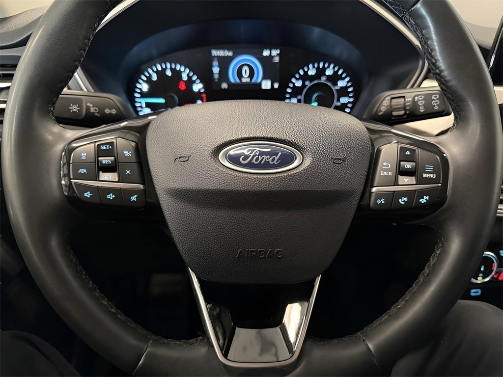 Certified 2022 Ford Escape SEL image 17