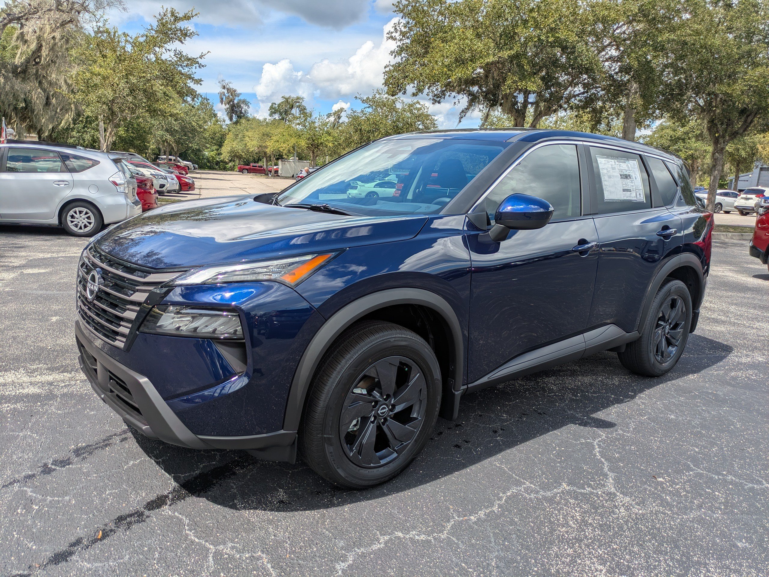 New 2026 Nissan Rogue SV FWD image 8