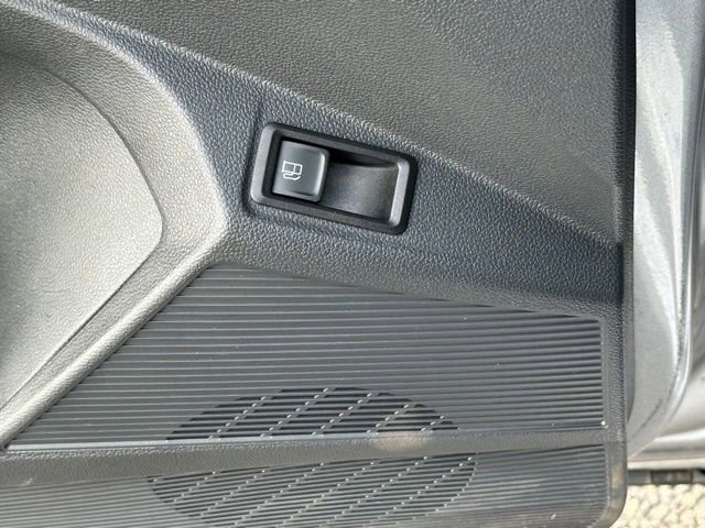 Certified 2023 Volkswagen Taos SE w/ Panoramic Sunroof Package image 22