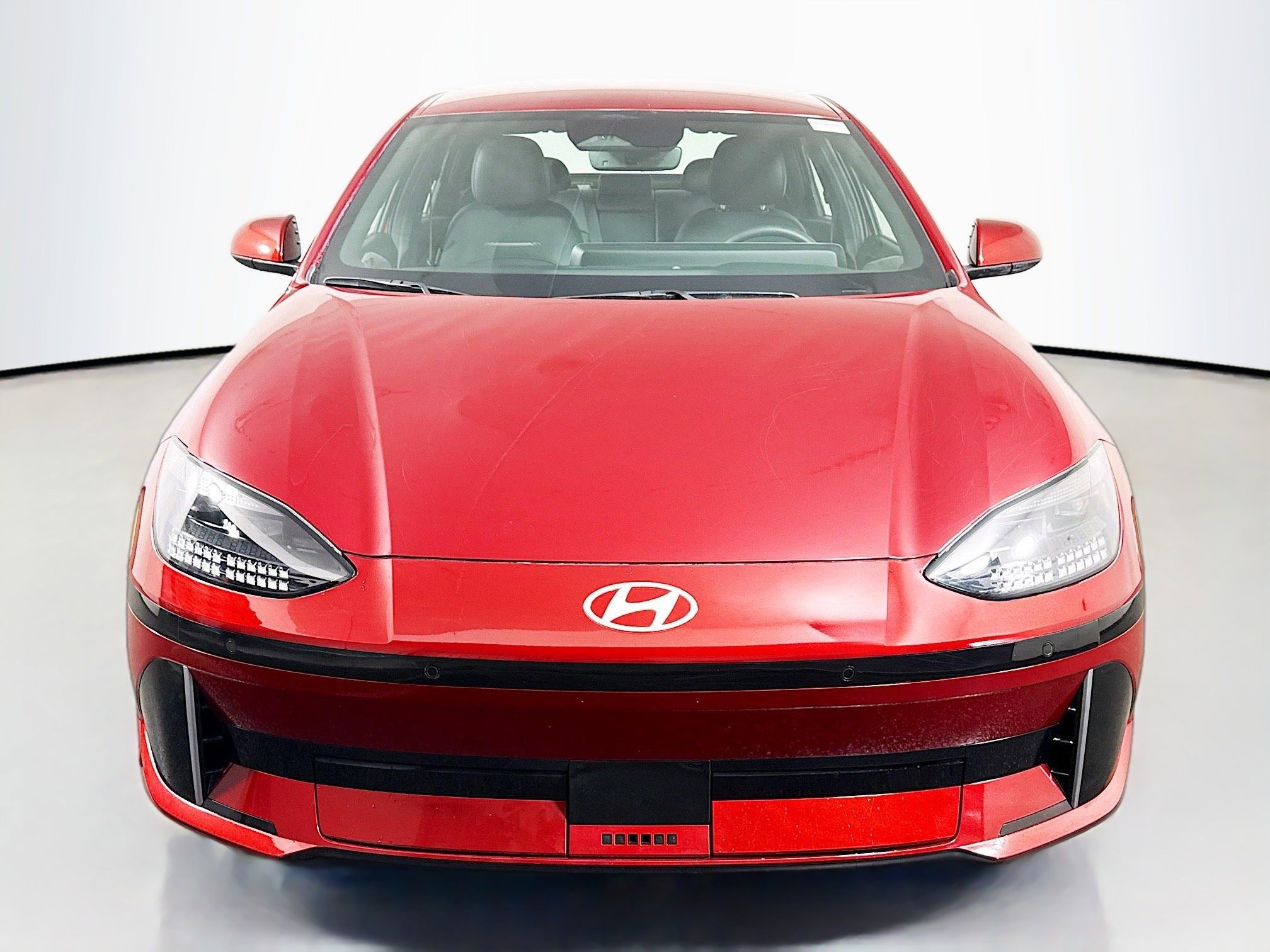 Used 2023 Hyundai Ioniq 6 SEL image 2