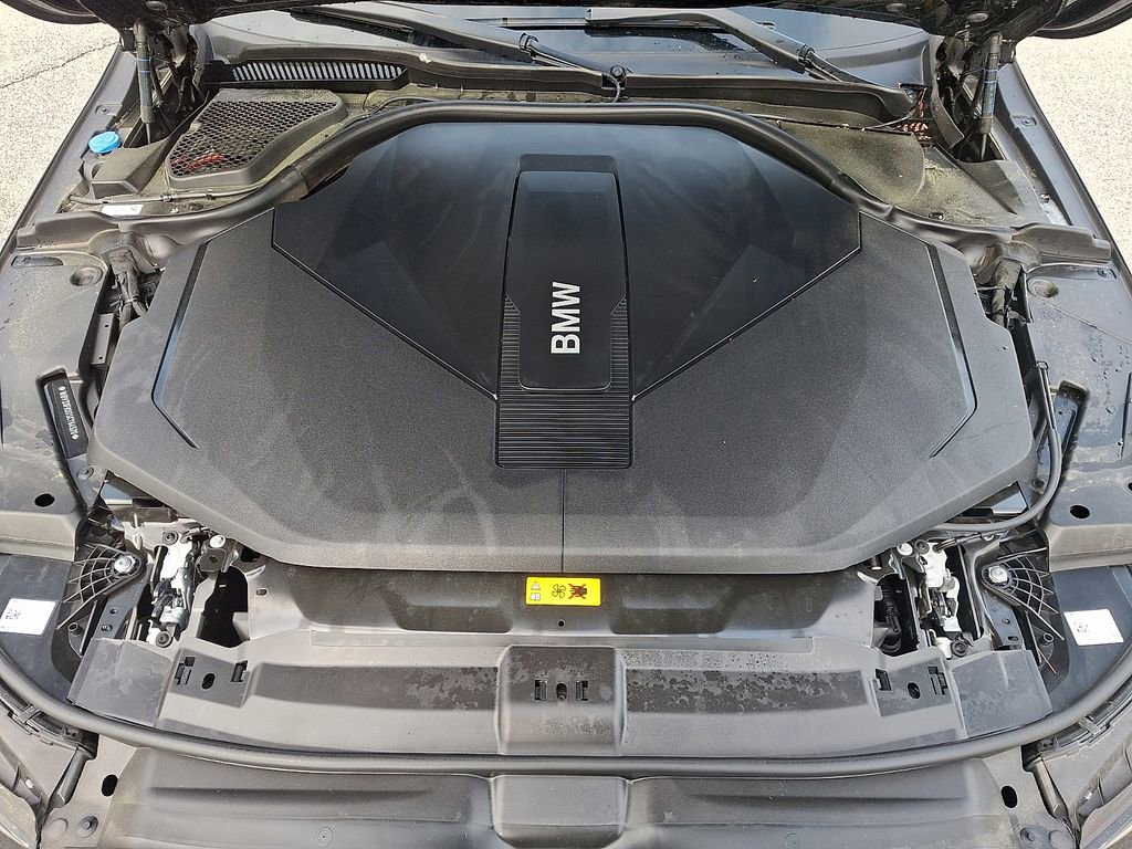 Used 2025 BMW i5 eDrive40i RWD image 29