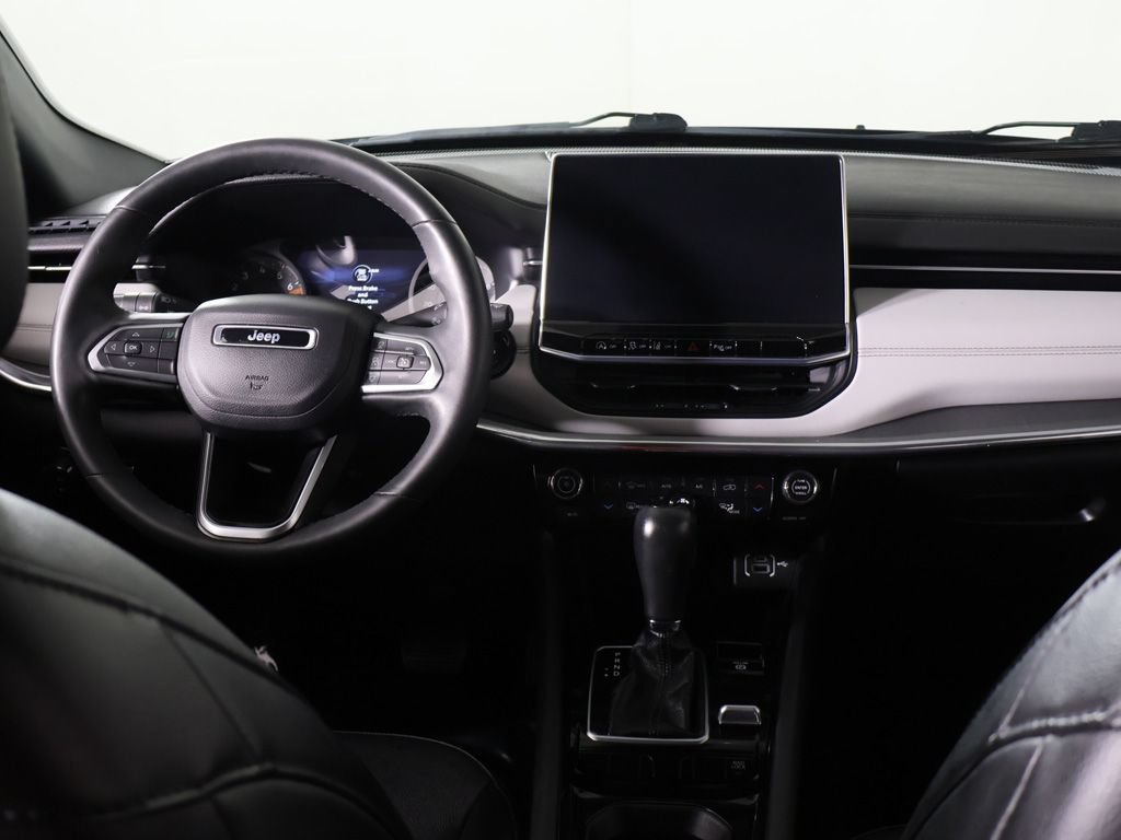 Used 2023 Jeep Compass Limited AWD/4WD image 29