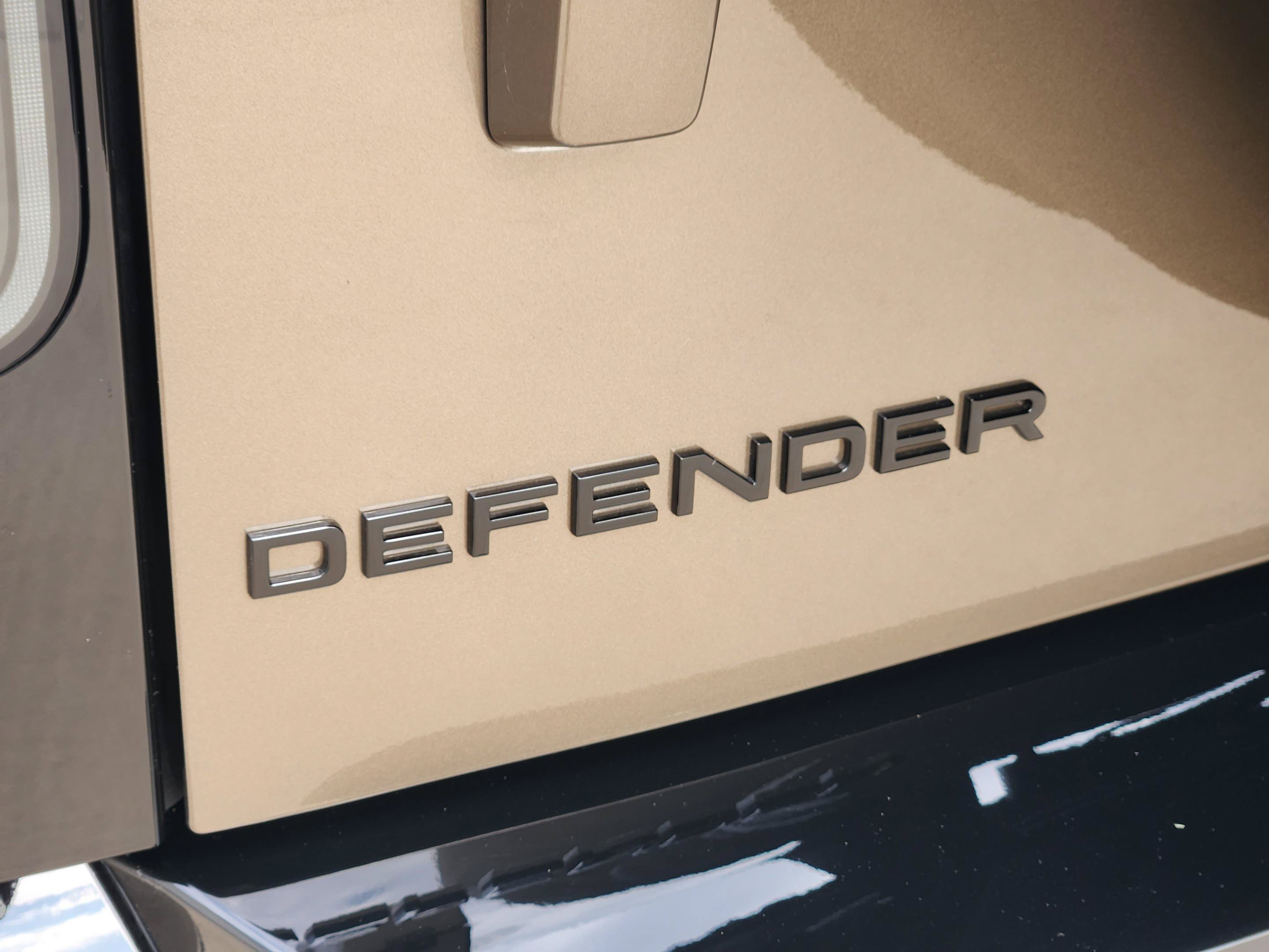 New 2026 Land Rover Defender 110 S AWD/4WD image 34
