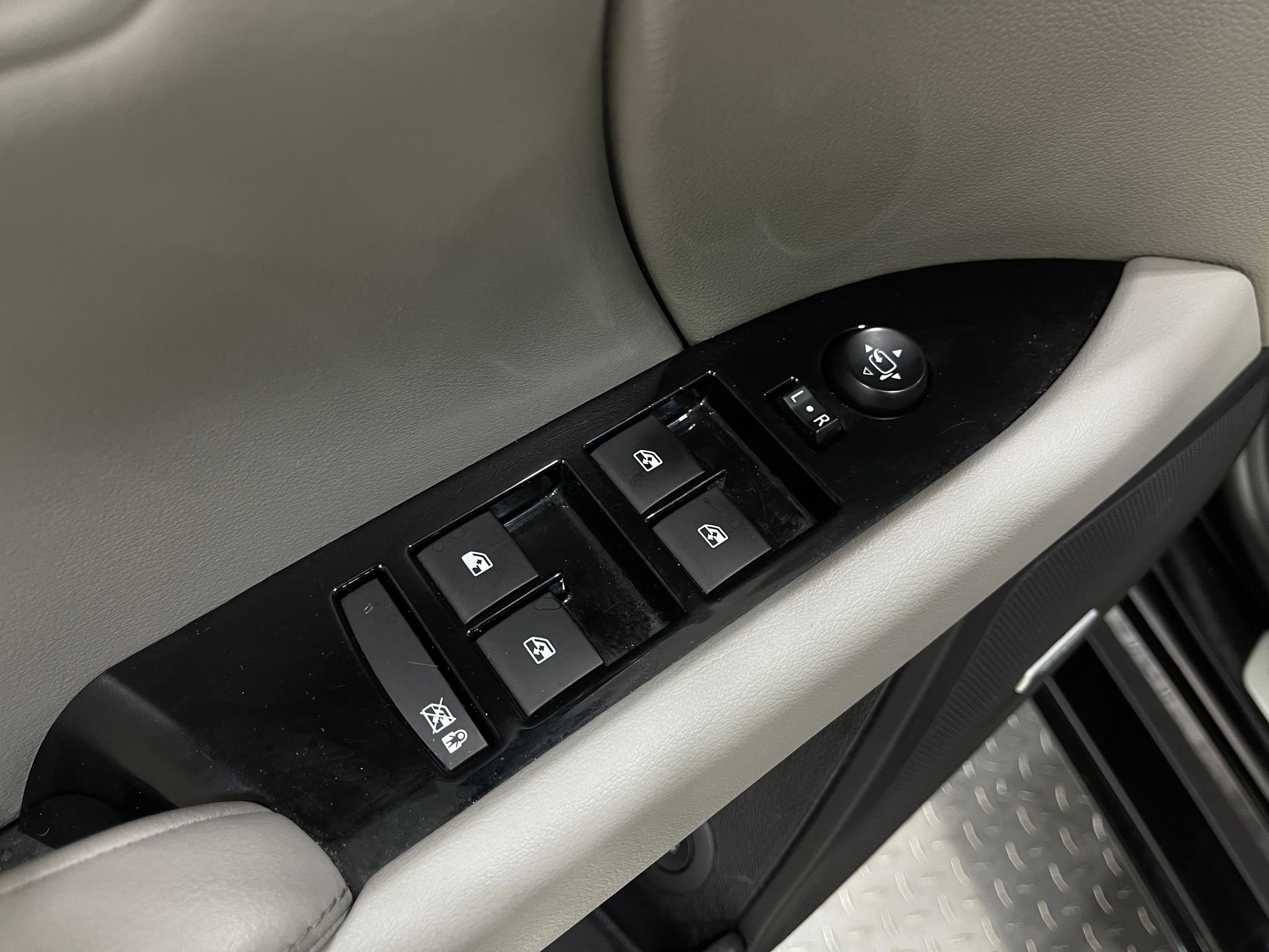 Used 2017 Cadillac XTS Luxury FWD image 15