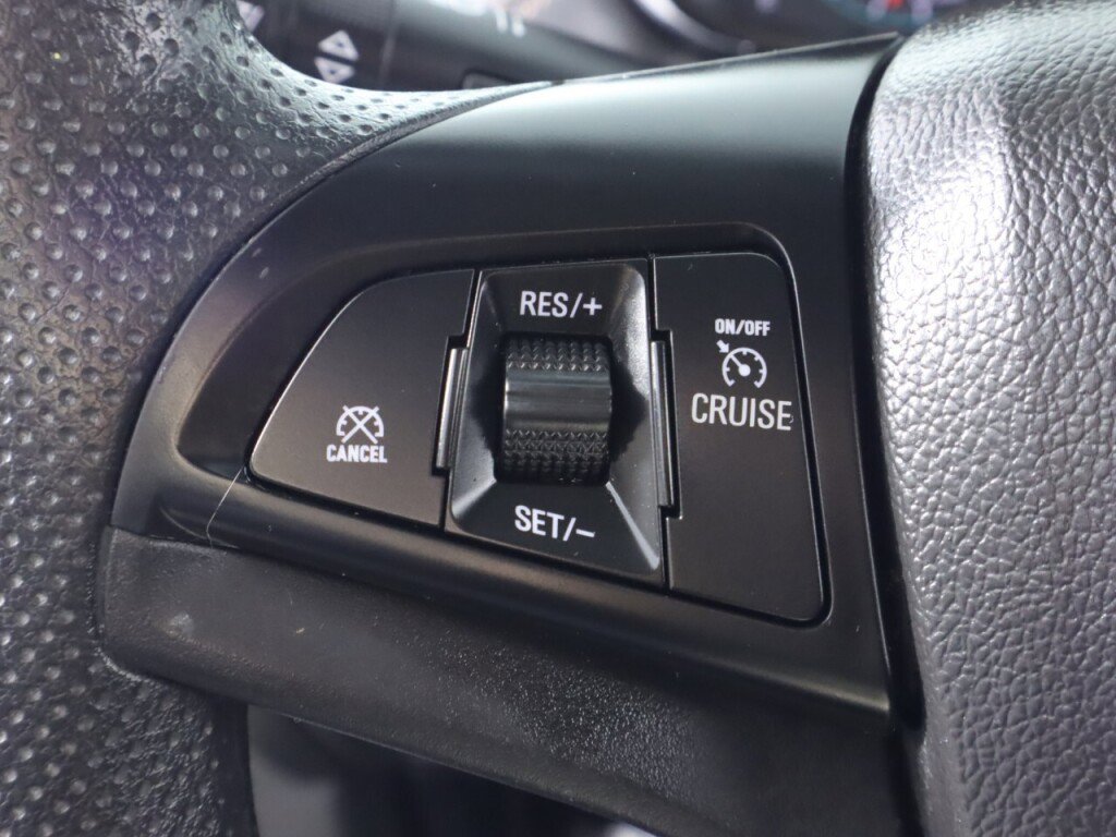 Used 2021 Chevrolet Trax LS w/ Tint and Cruise Package AWD/4WD image 12