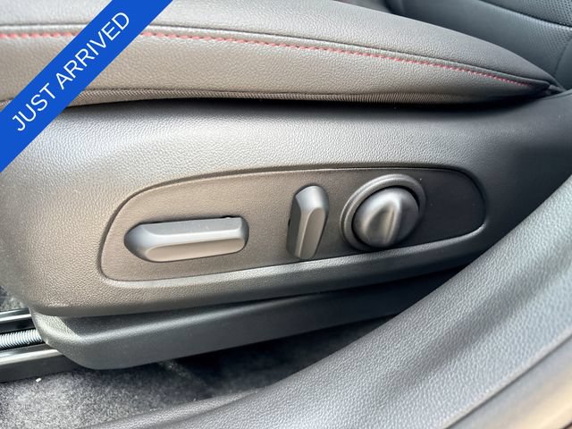 New 2026 Chevrolet Trax RS w/ Sunroof Package FWD image 12