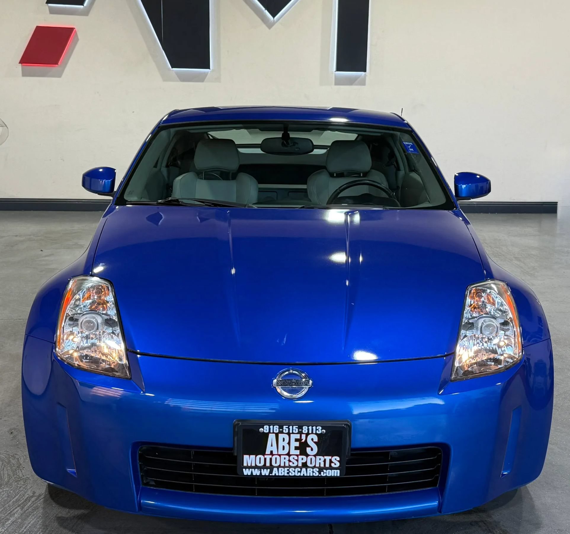 Used 2004 Nissan 350Z Touring w/ Cargo Convenience Pkg RWD image 2