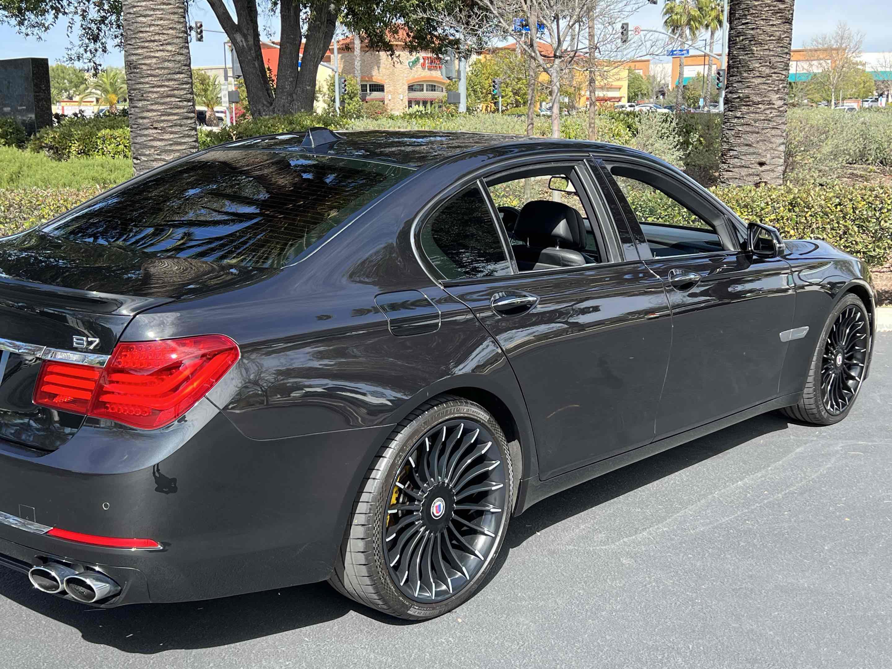Used 2013 BMW ALPINA B7 image 42
