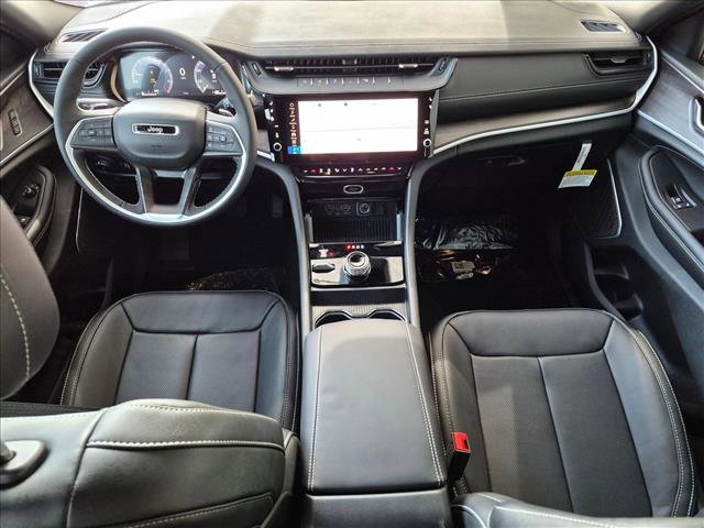 New 2026 Jeep Grand Cherokee Limited AWD/4WD image 15