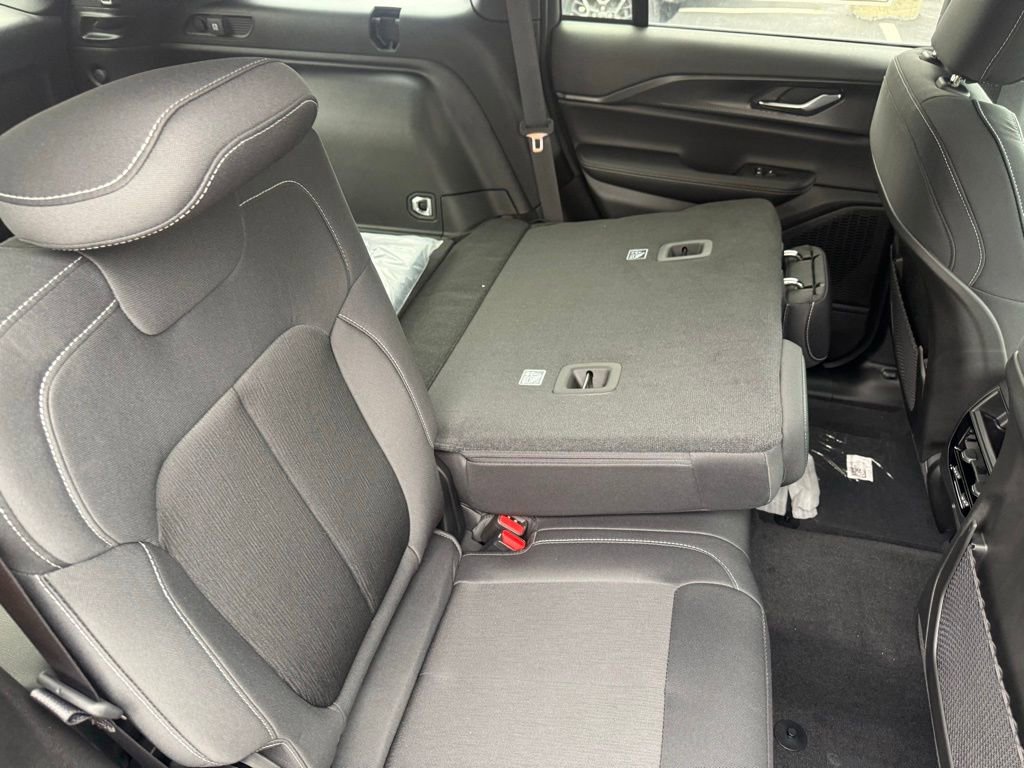 New 2025 Jeep Grand Cherokee Laredo w/ Luxury Tech Group I image 52