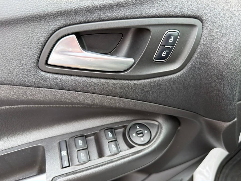 Used 2018 Ford Escape SEL FWD image 17