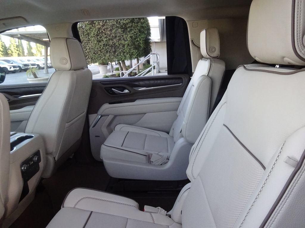Certified 2022 GMC Yukon XL Denali w/ Max Trailering Package AWD/4WD image 20