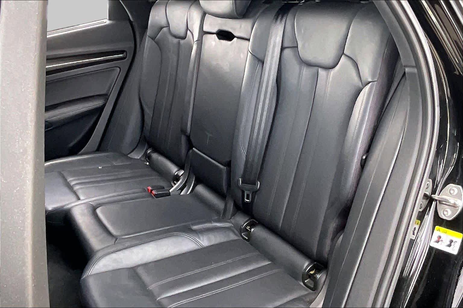 Used 2018 Audi SQ5 Prestige w/ Prestige Package AWD/4WD image 18
