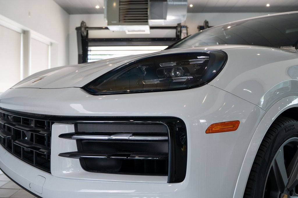 New 2025 Porsche Cayenne image 11