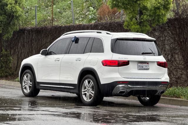 Used 2021 Mercedes-Benz GLB 250 w/ Premium Package image 6