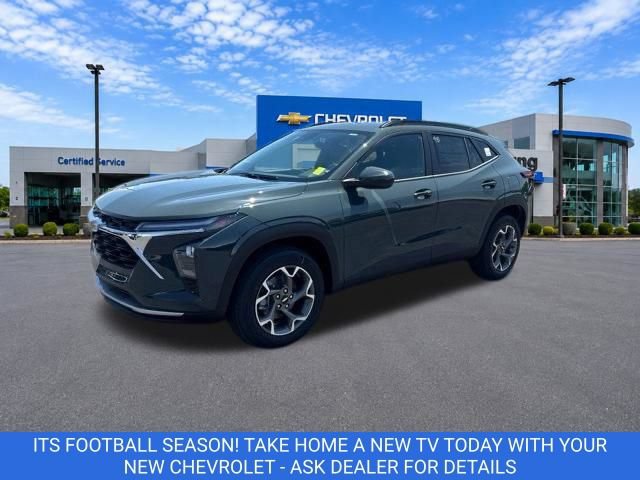 New 2026 Chevrolet Trax LT w/ LT Convenience Package FWD image 3