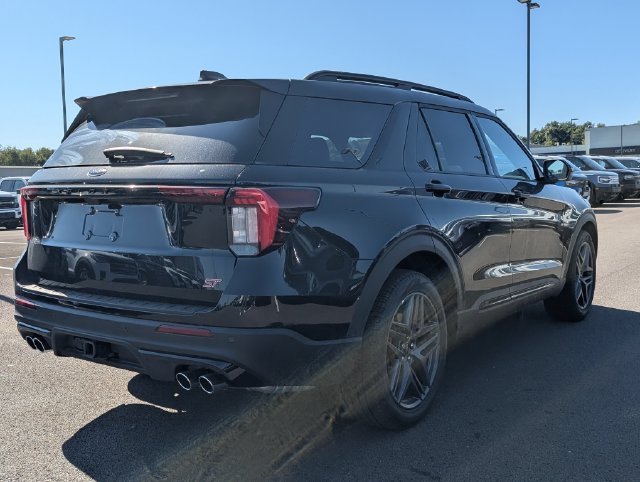 New 2026 Ford Explorer ST w/ Sun And Sound Package AWD/4WD image 8