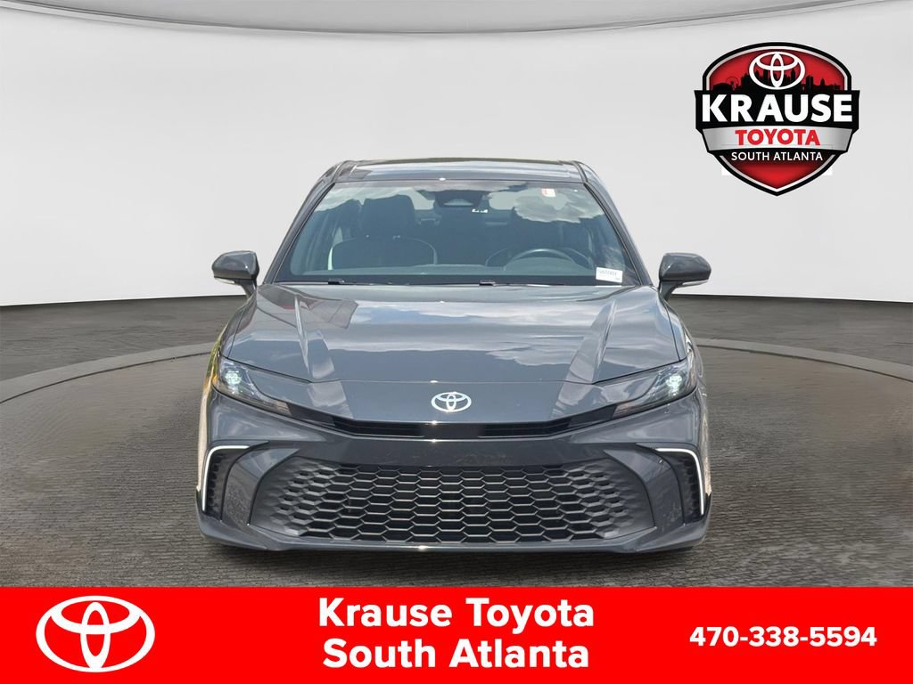Used 2025 Toyota Camry SE w/ Convenience Package FWD image 2