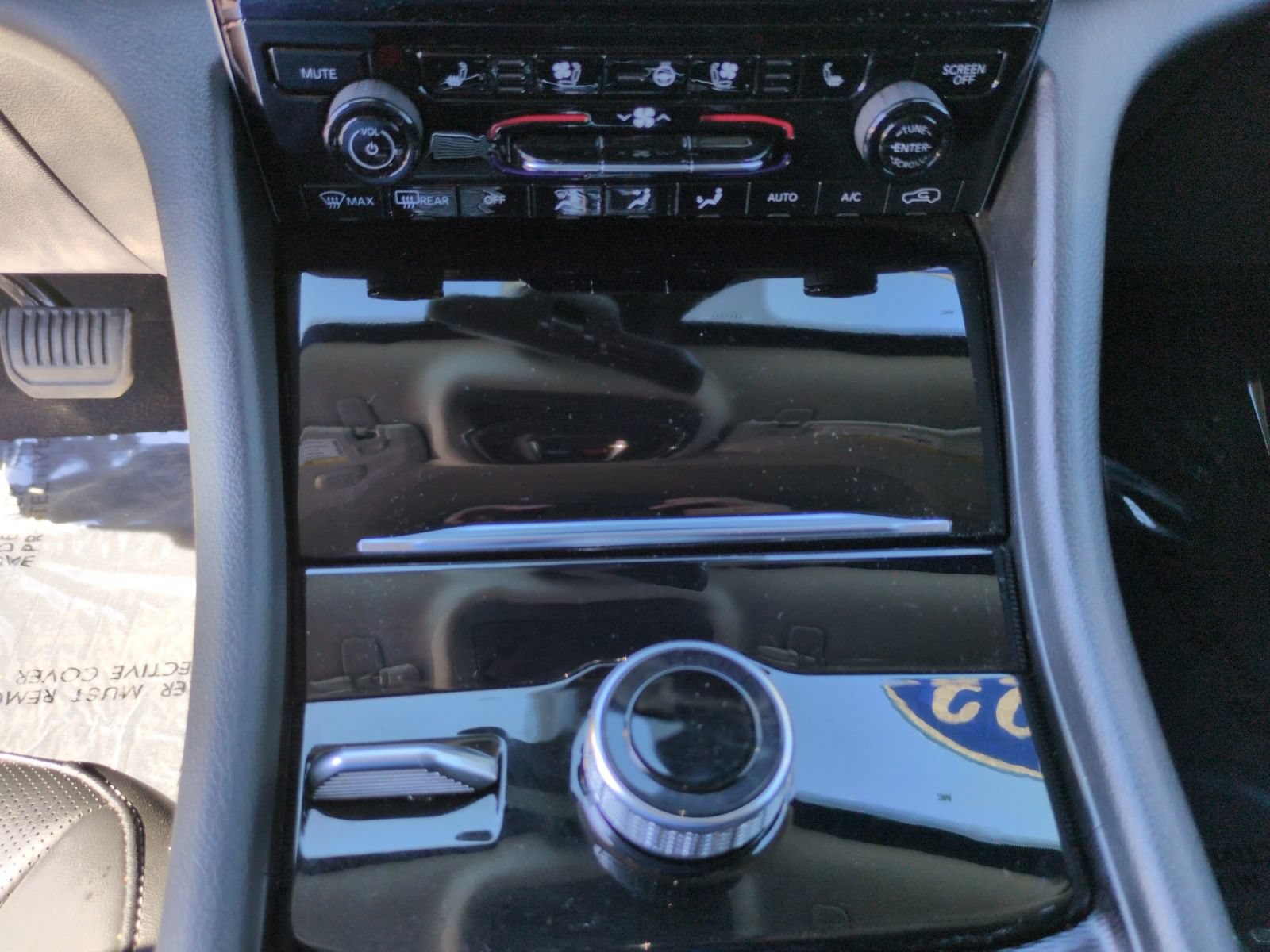 Used 2023 Jeep Grand Cherokee L Limited w/ Luxury Tech Group II AWD/4WD image 15