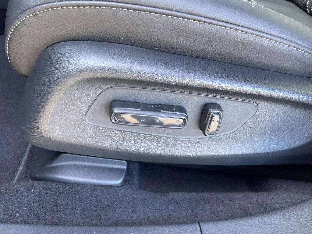 Used 2026 Honda HR-V EX-L image 17