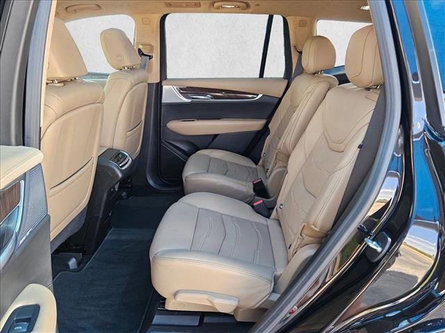 Used 2023 Cadillac XT6 Premium Luxury w/ Platinum Package AWD/4WD image 21