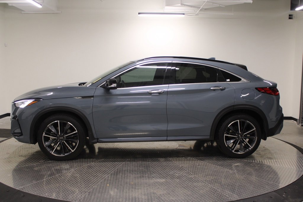 Used 2025 INFINITI QX55 Luxe w/ Cargo Package image 2