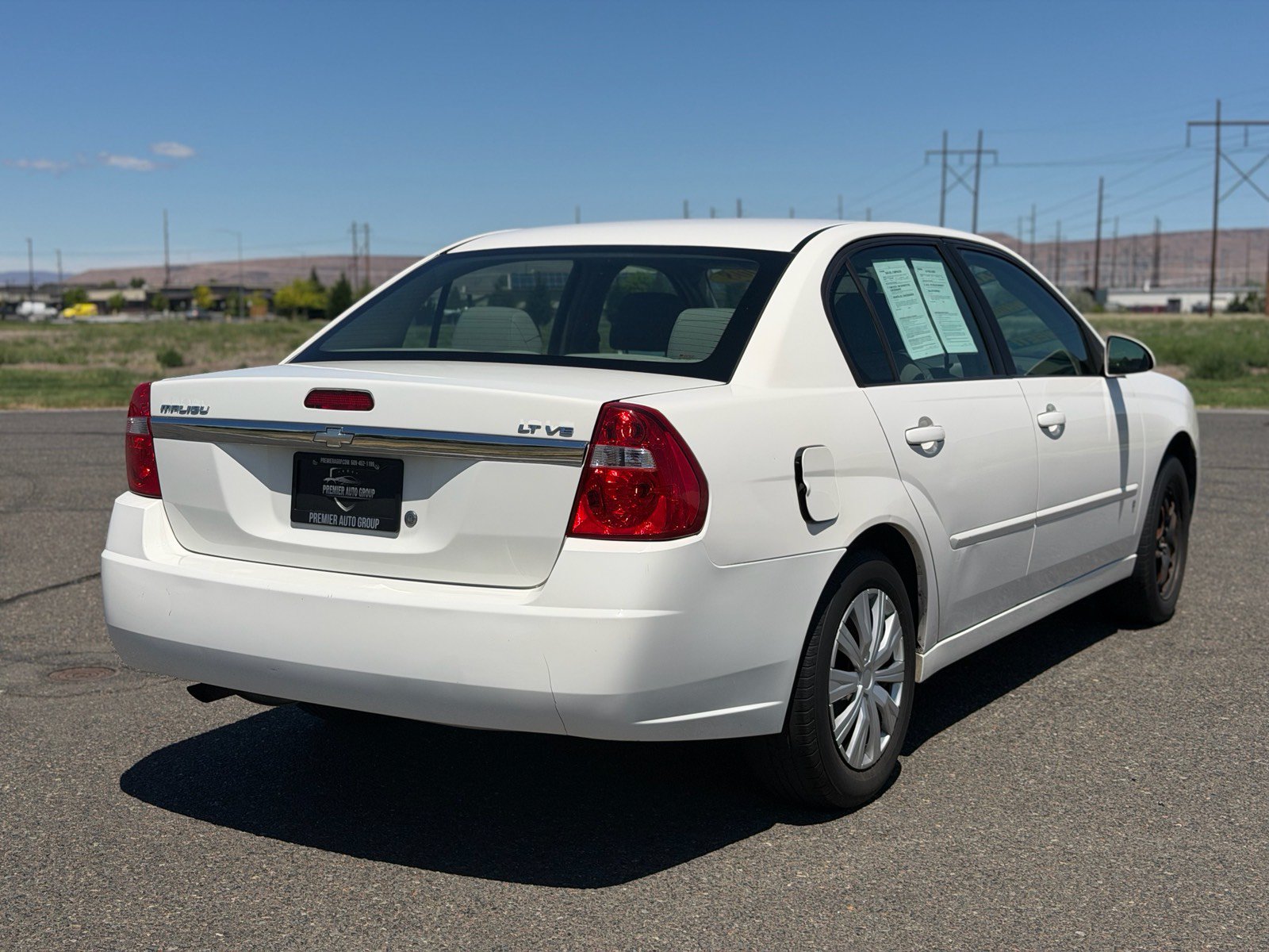 Used 2008 Chevrolet Malibu LT FWD image 3