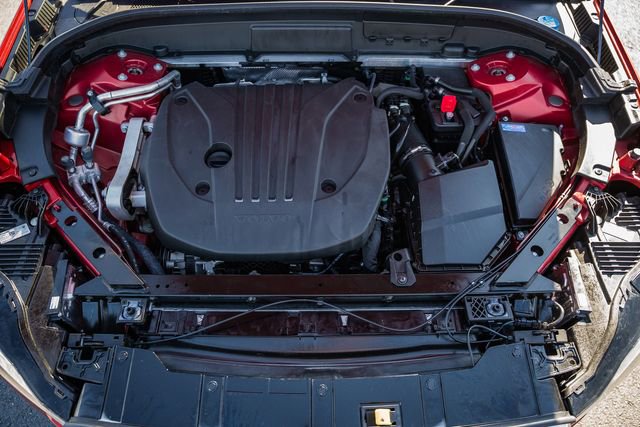 Certified 2023 Volvo XC60 B5 Plus w/ Climate Package image 18