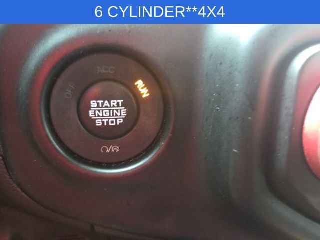 Used 2022 Jeep Gladiator Rubicon w/ Cold Weather Group AWD/4WD image 43