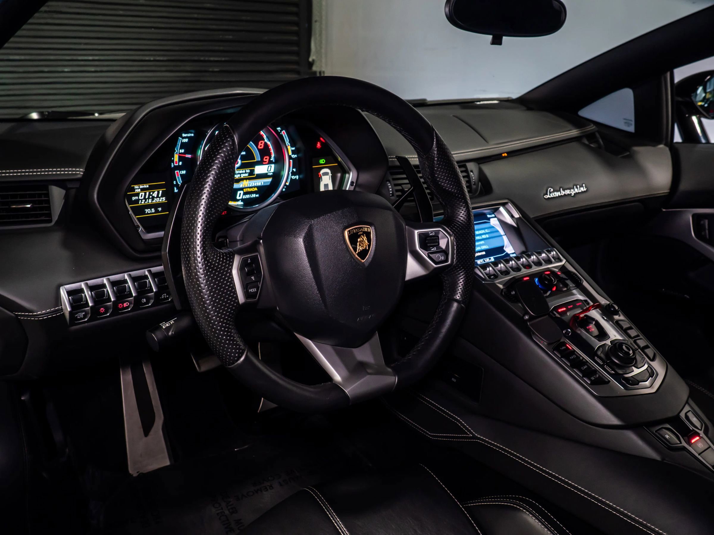 Used 2013 Lamborghini Aventador LP 700-4 image 19