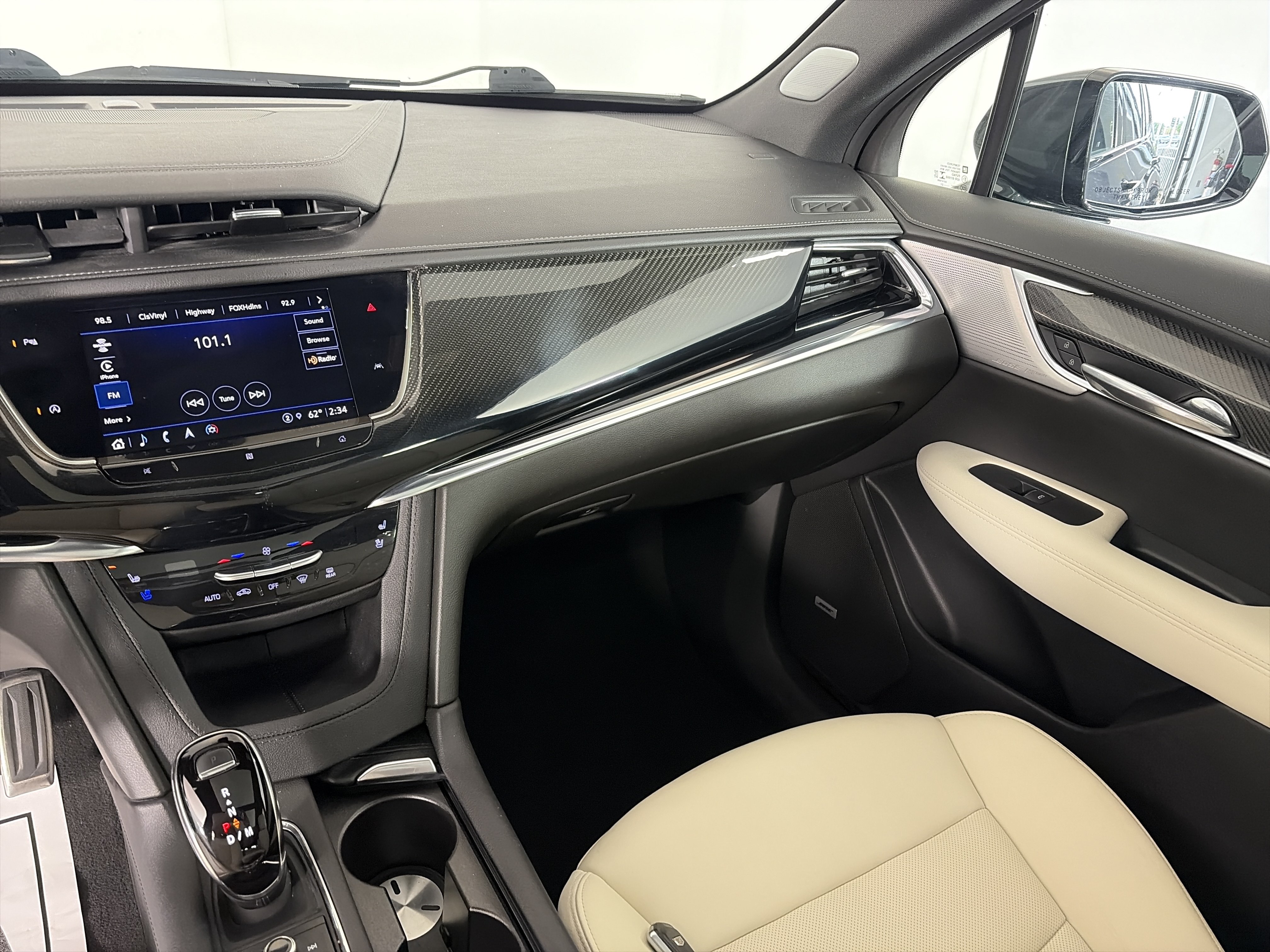 Used 2021 Cadillac XT6 Sport AWD/4WD image 4