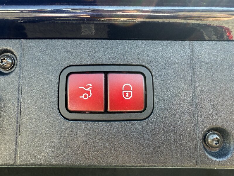 Used 2008 Mercedes-Benz S 63 AMG image 23