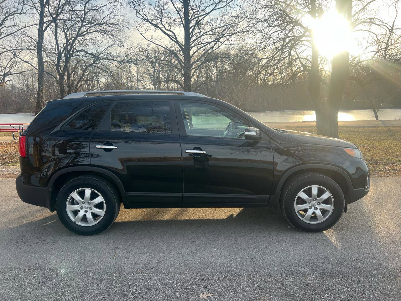 Used 2013 Kia Sorento LX w/ Convenience Pkg image 5