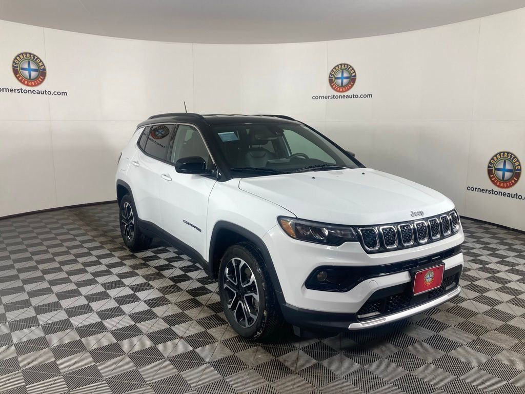 Used 2024 Jeep Compass Limited image 17