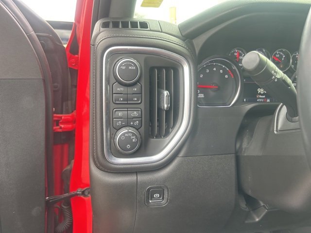 Used 2021 Chevrolet Silverado 1500 LT Trail Boss w/ Bed Protection Package image 17