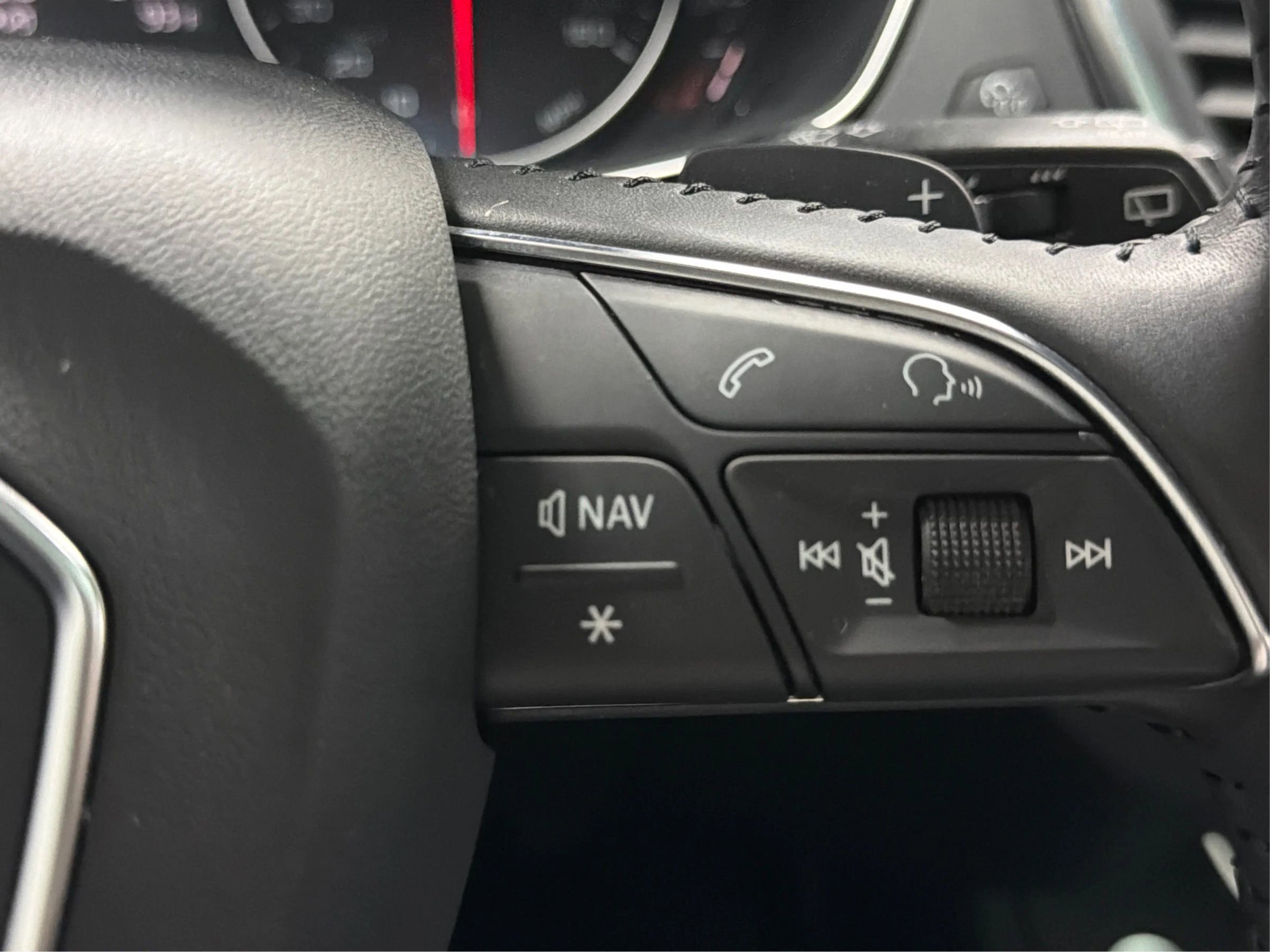 Used 2018 Audi Q5 2.0T Premium image 26