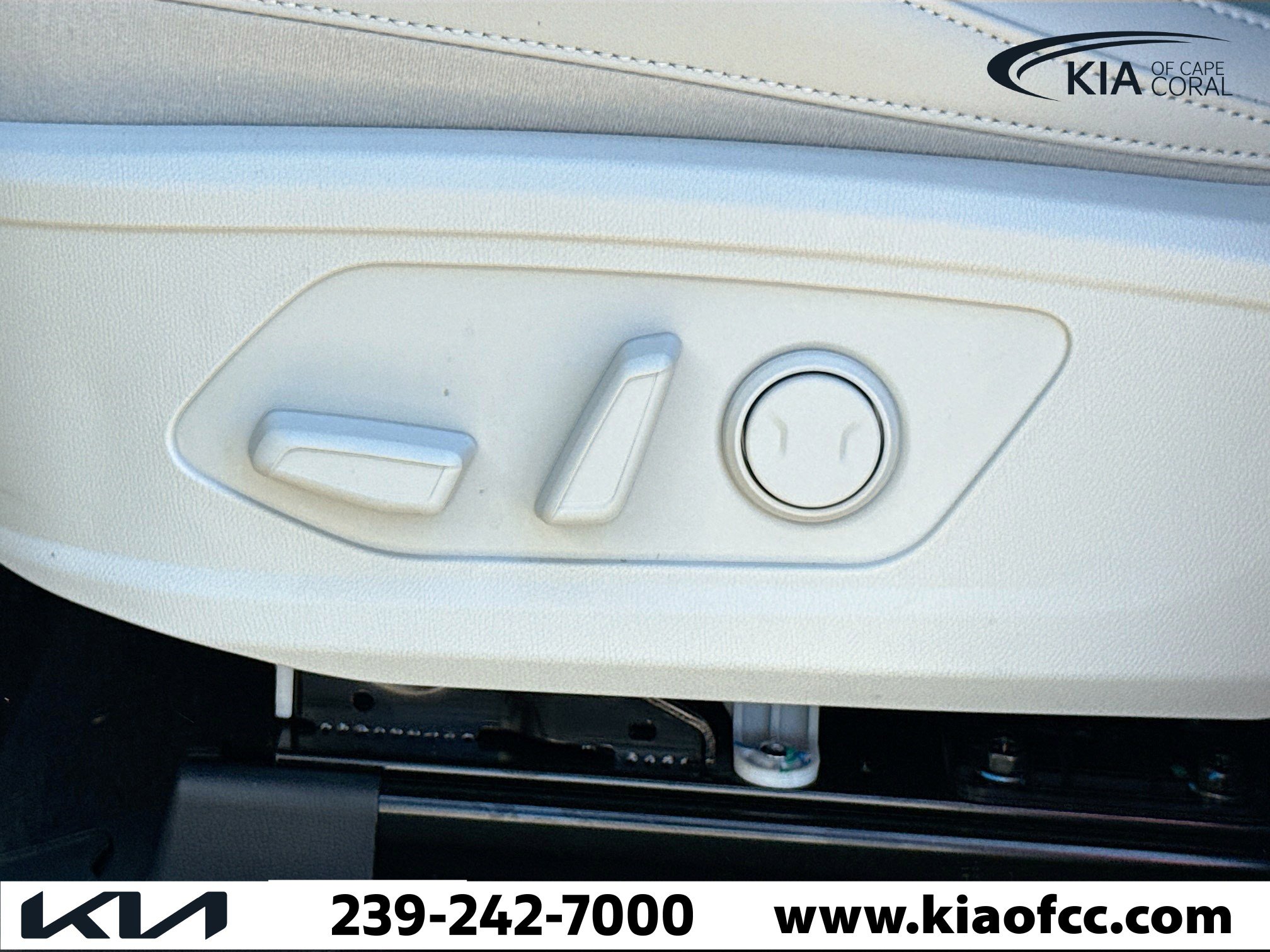 New 2026 Kia Sorento S image 24