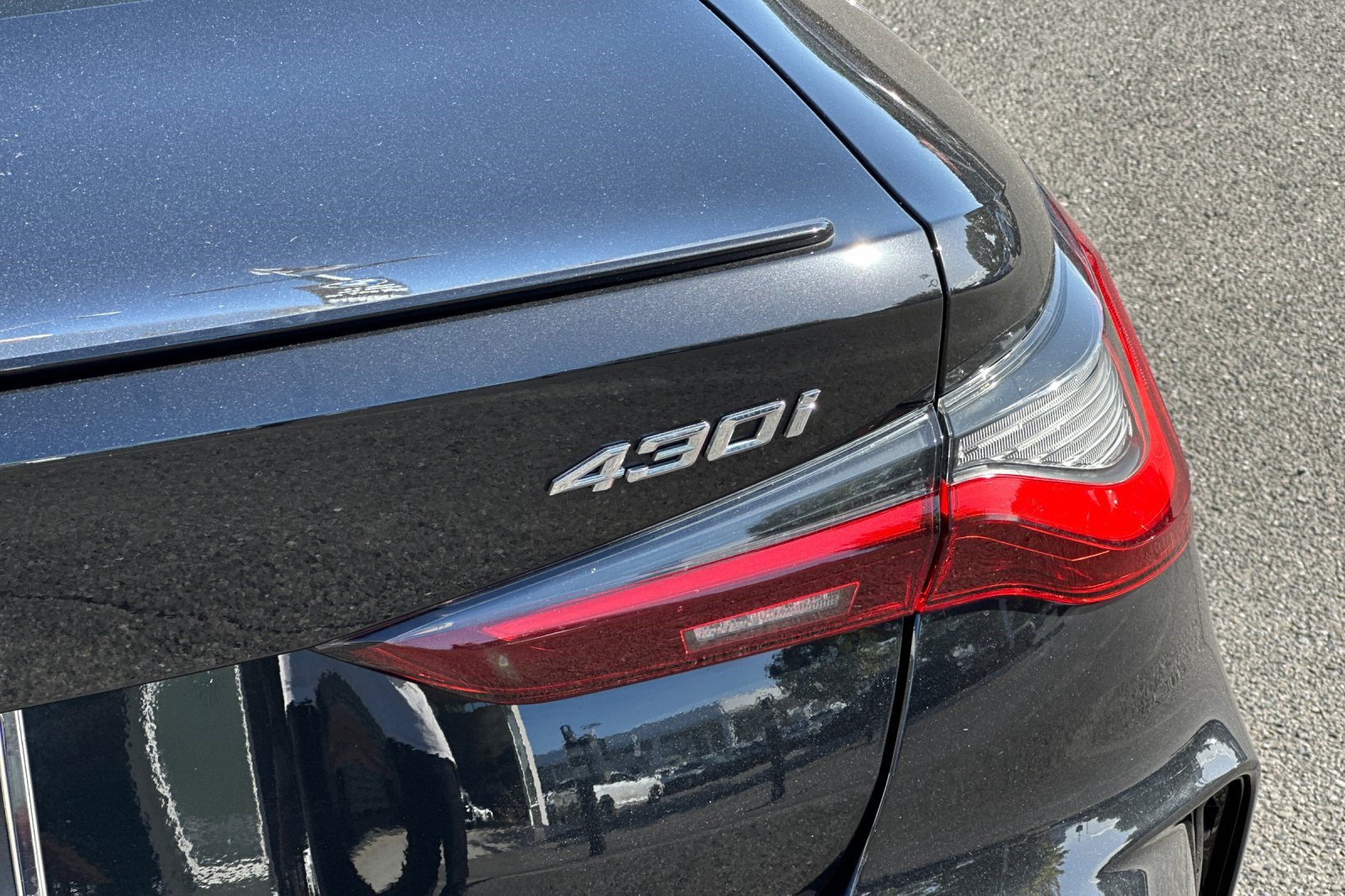 Used 2023 BMW 430i Coupe w/ M Sport Package RWD image 29