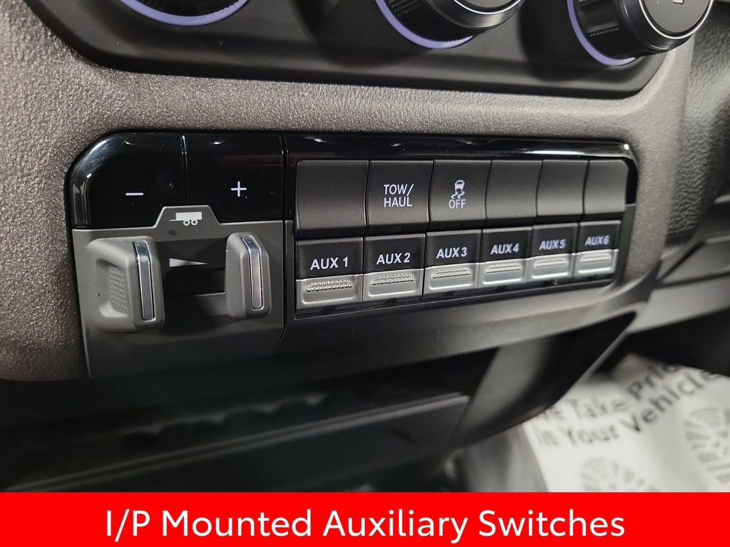 Used 2021 RAM 3500 Tradesman w/ Chrome Appearance Group image 16