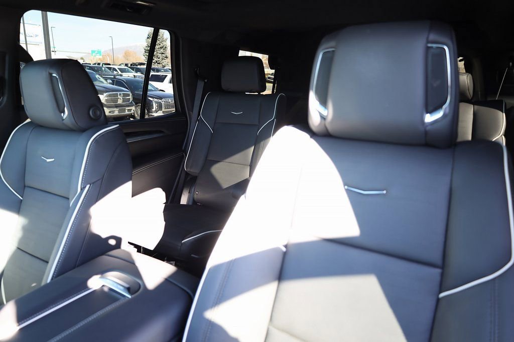 Used 2026 Cadillac Escalade Sport w/ Touring Package image 16