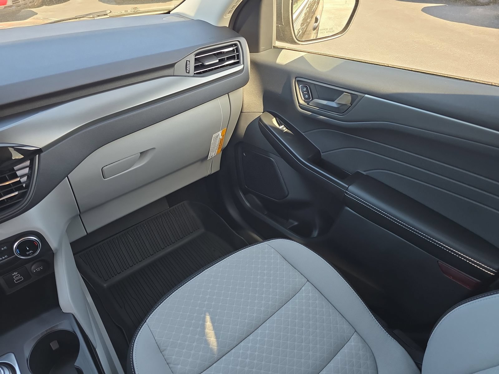 New 2026 Ford Escape Active FWD image 11