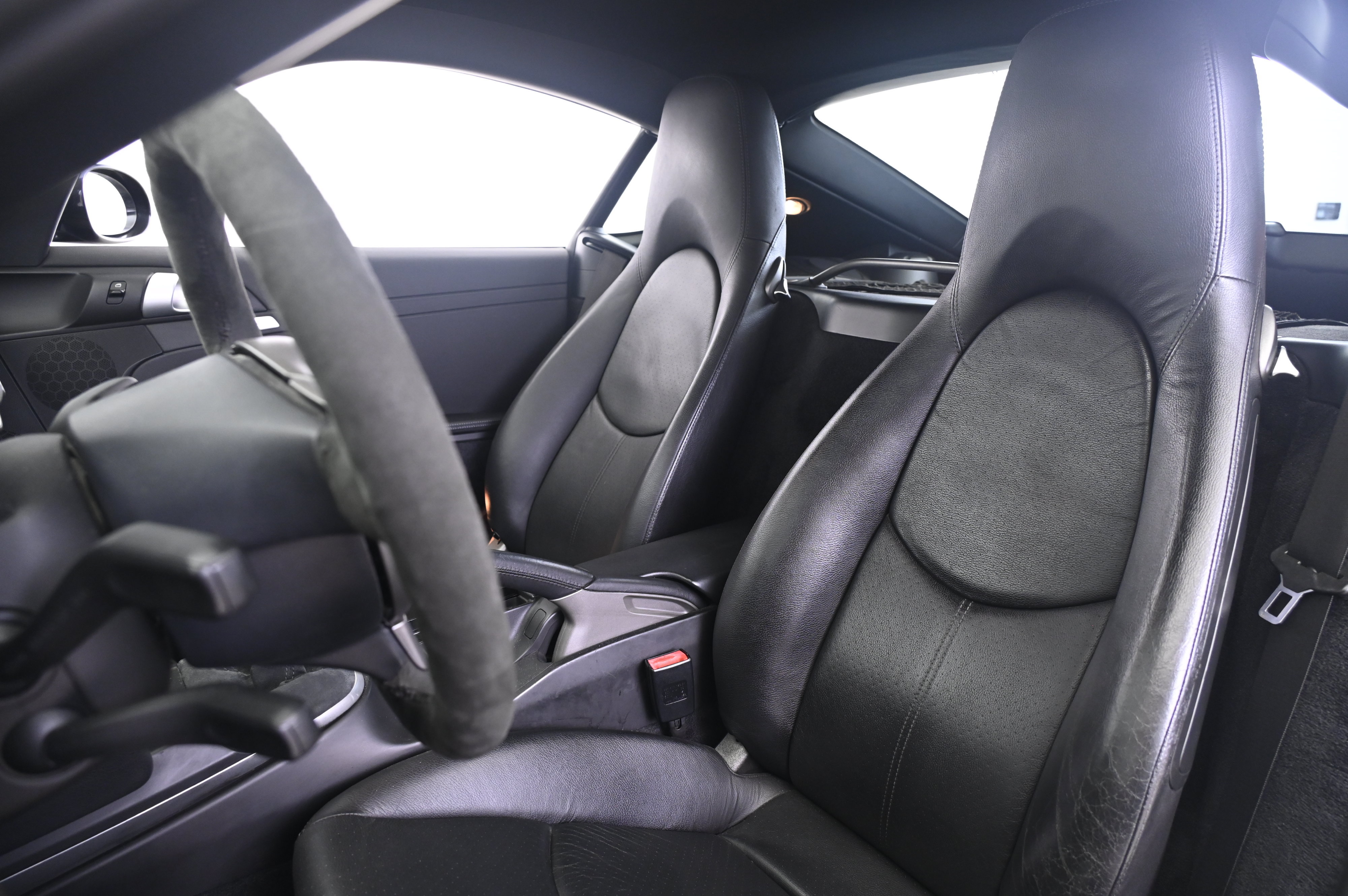 Used 2007 Porsche Cayman S RWD image 5