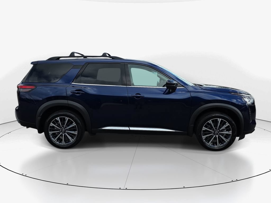 New 2026 Nissan Pathfinder Platinum FWD image 5