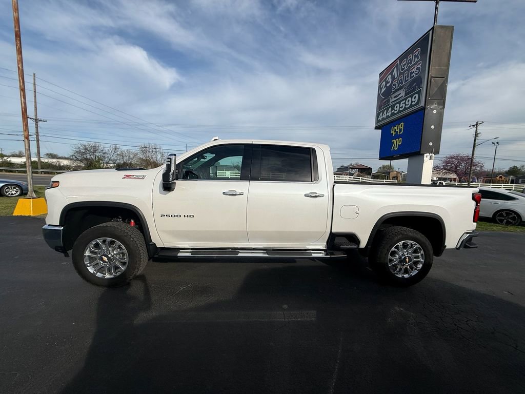 Used 2024 Chevrolet Silverado 2500 LTZ w/ LTZ Premium Package image 7