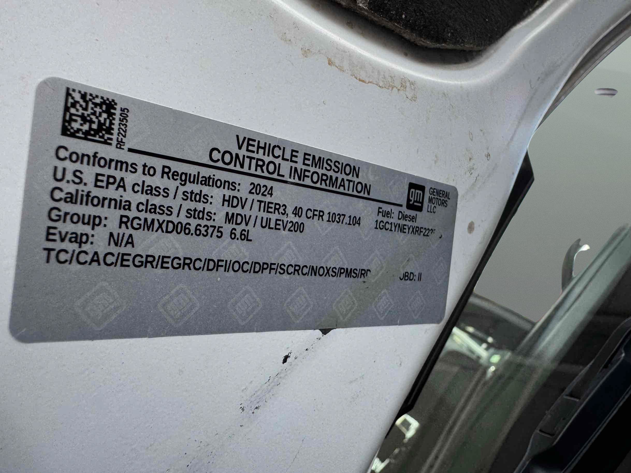 Used 2024 Chevrolet Silverado 2500 LT AWD/4WD image 17