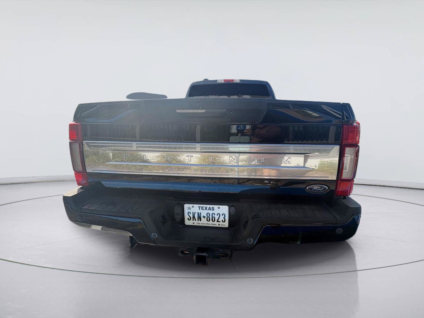 Used 2021 Ford F250 Platinum w/ FX4 Off-Road Package AWD/4WD image 6
