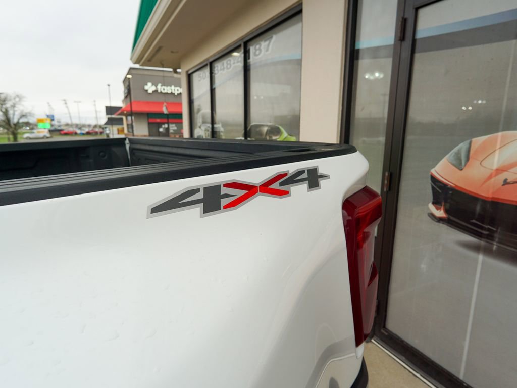 Used 2022 Chevrolet Silverado 3500 LT w/ Convenience Package image 10