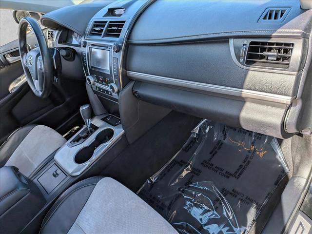 Used 2012 Toyota Camry SE image 22
